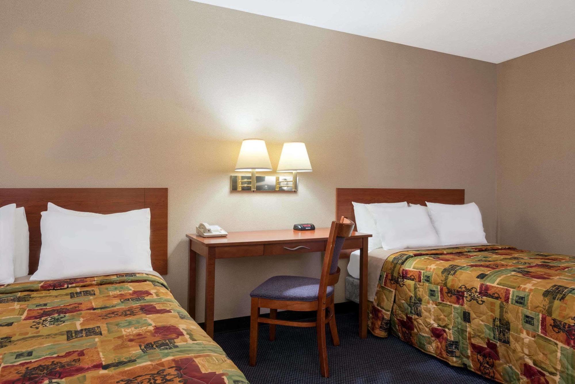 Knights Inn Elizabethtown Extérieur photo